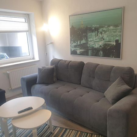 Kleine, Ruhige Wohnung In גלזנקירכן מראה חיצוני תמונה