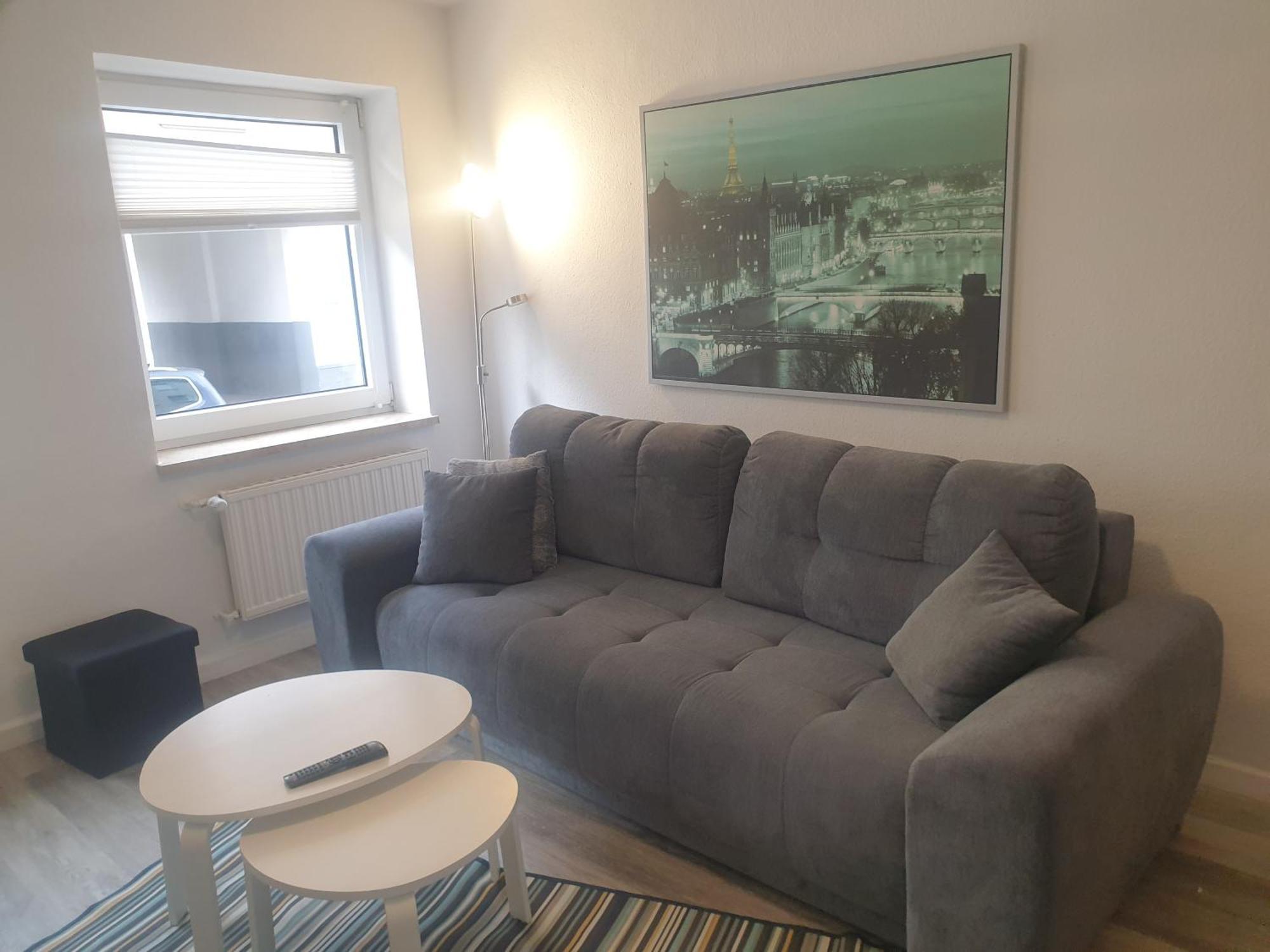 Kleine, Ruhige Wohnung In גלזנקירכן מראה חיצוני תמונה