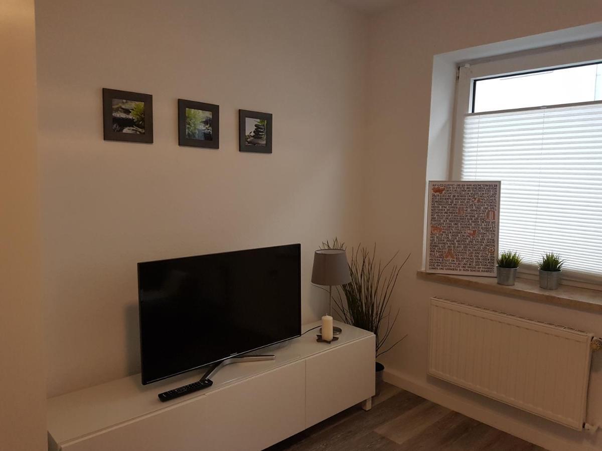 Kleine, Ruhige Wohnung In גלזנקירכן מראה חיצוני תמונה