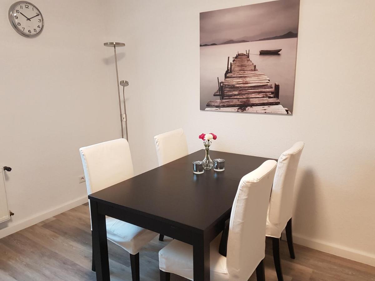 Kleine, Ruhige Wohnung In גלזנקירכן מראה חיצוני תמונה